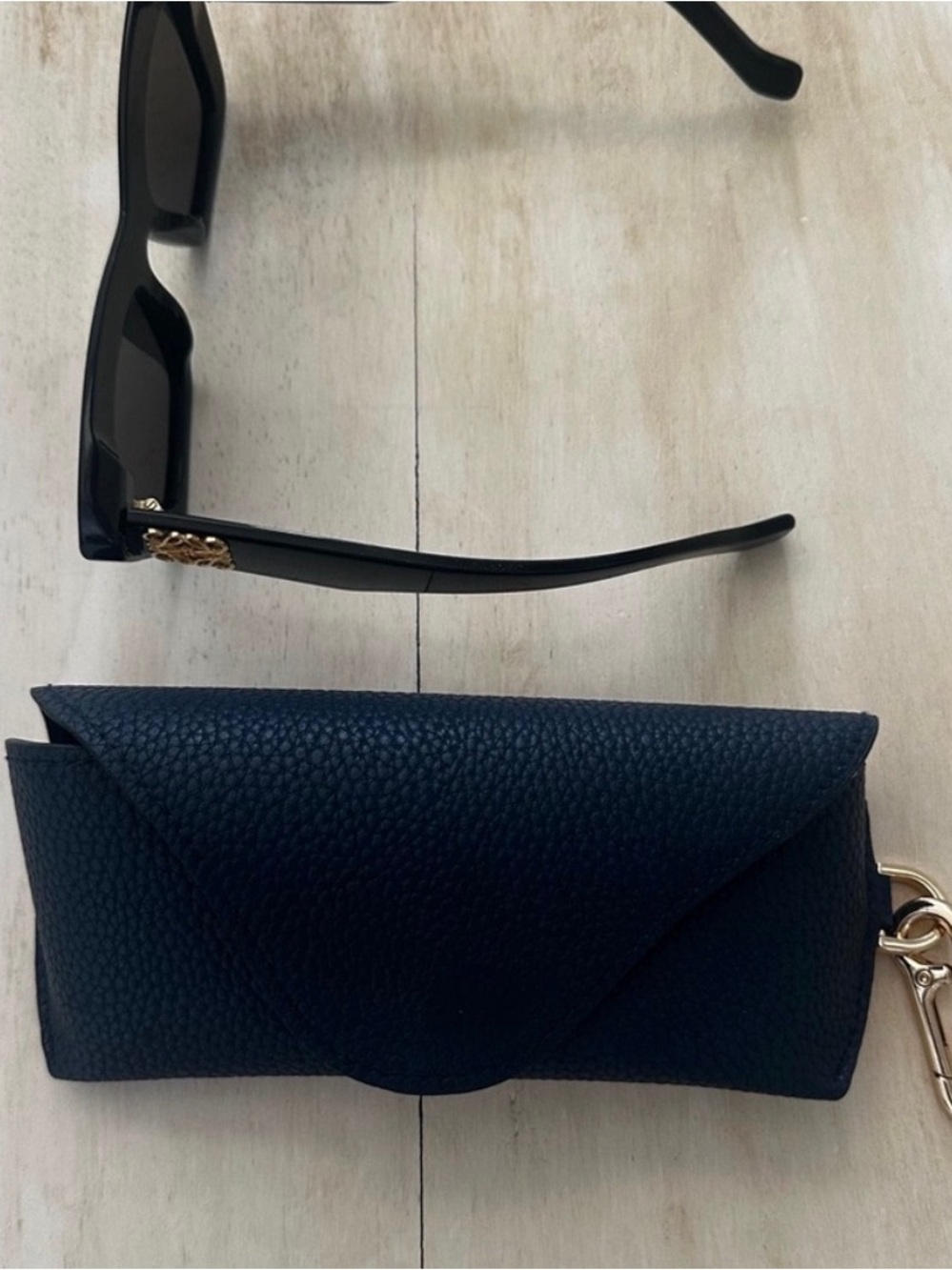 Loewe Black Angular Cat-Eye Sunglasses with Gold Logo - Picture 5 of 6